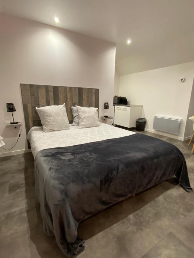 Bed and Breakfast Aux Charmes 2 Isques Екстер'єр фото