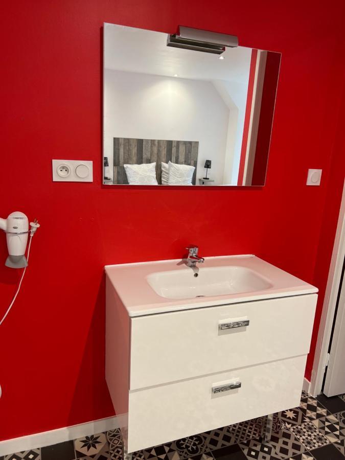 Bed and Breakfast Aux Charmes 2 Isques Екстер'єр фото