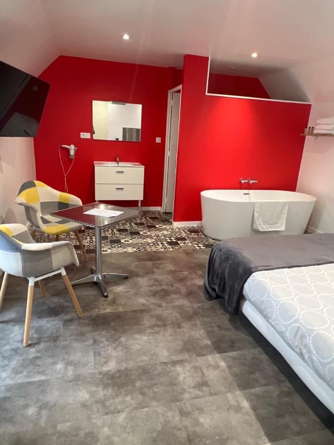 Bed and Breakfast Aux Charmes 2 Isques Екстер'єр фото