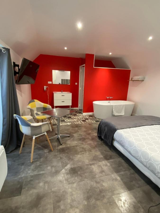 Bed and Breakfast Aux Charmes 2 Isques Екстер'єр фото