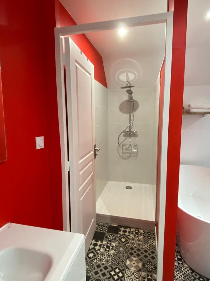 Bed and Breakfast Aux Charmes 2 Isques Екстер'єр фото