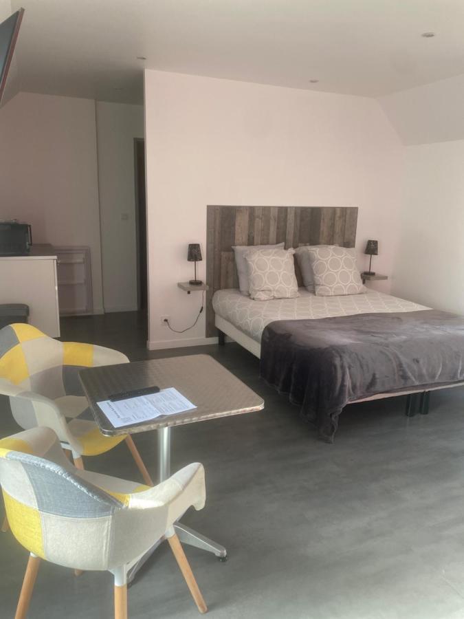 Bed and Breakfast Aux Charmes 2 Isques Екстер'єр фото